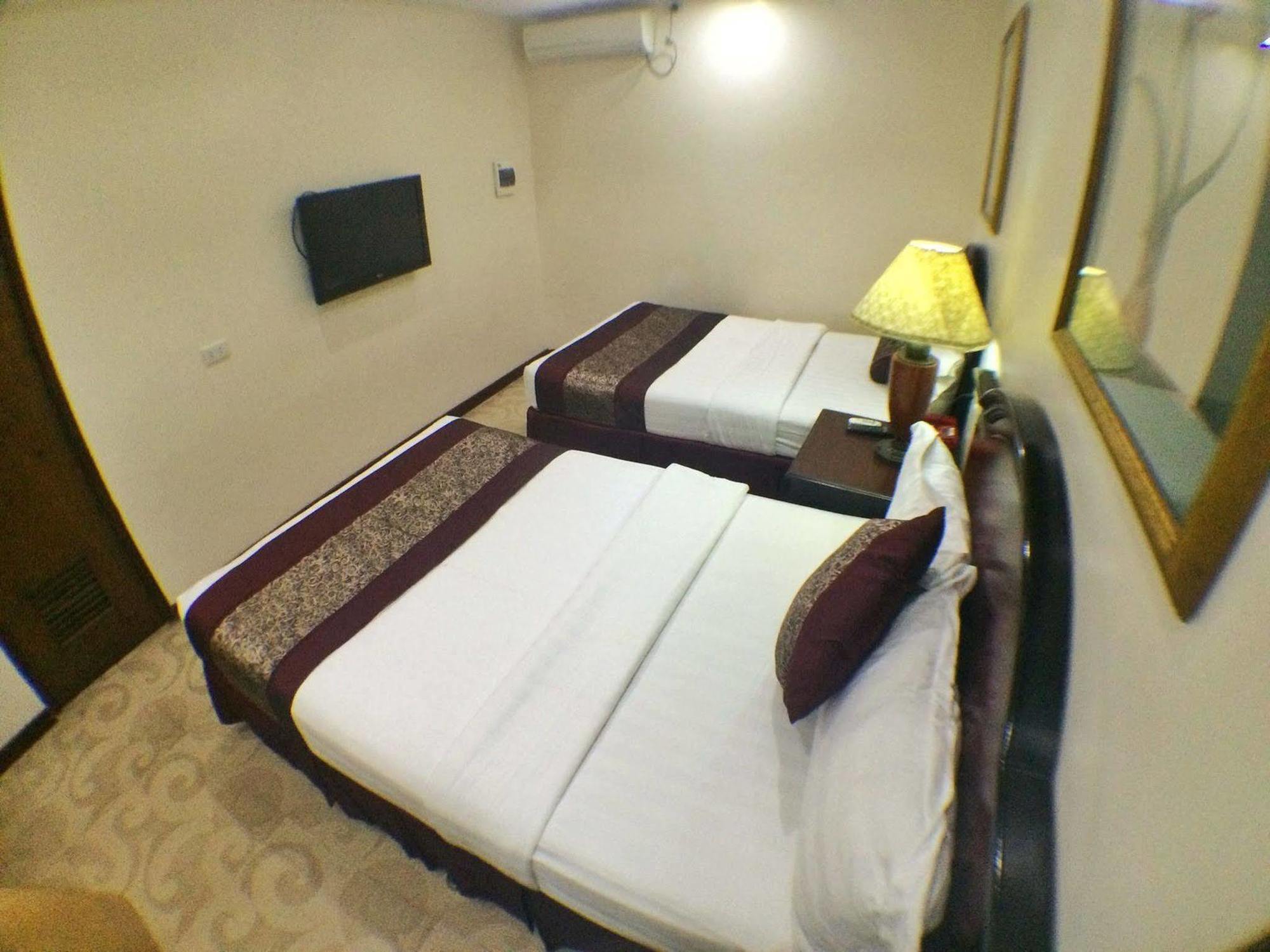 Cindy Kelly Hotel Olongapo Exterior photo